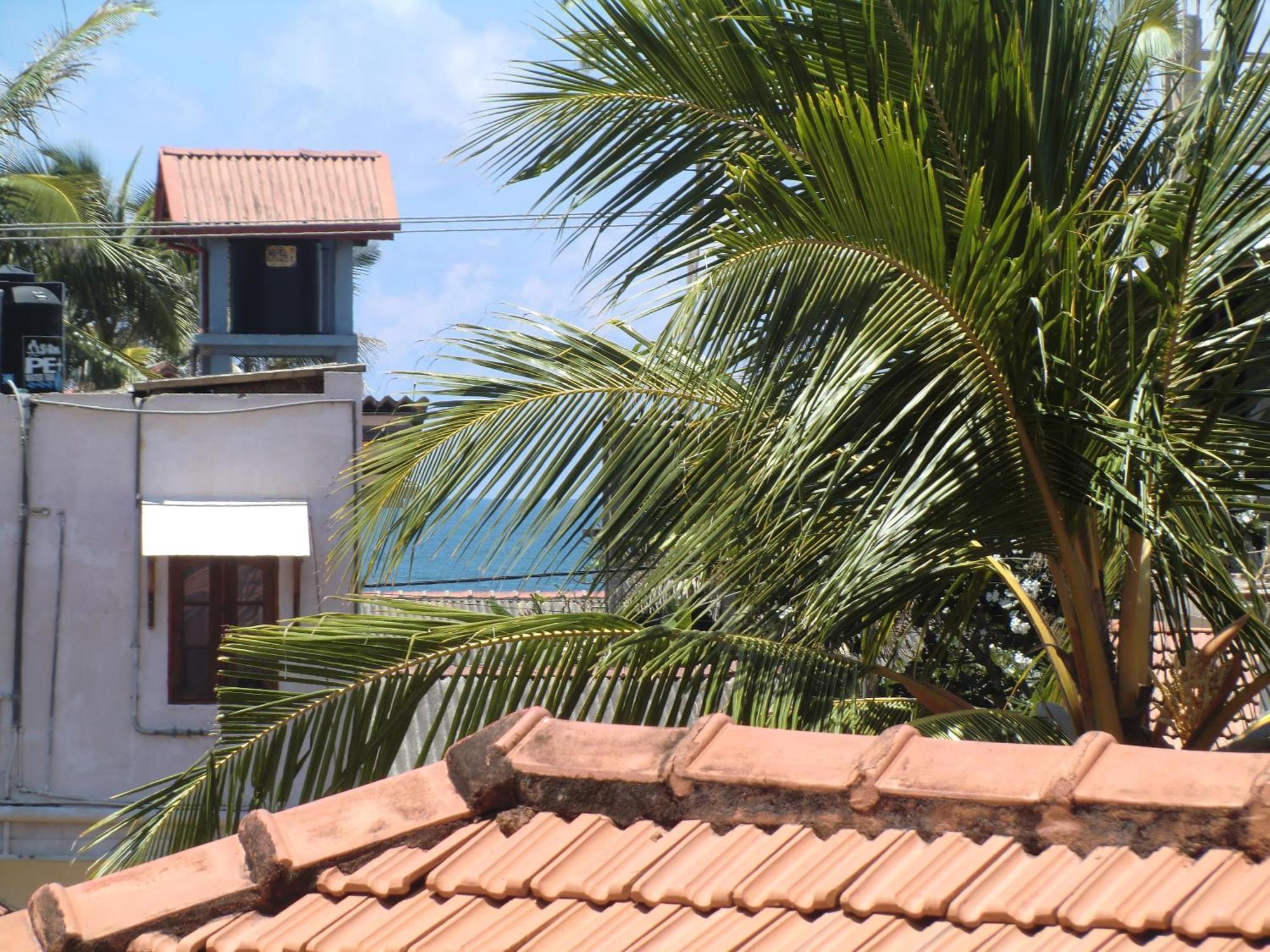 The Oasis Villa Hikkaduwa Exterior photo